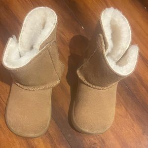 Baby chestnut uggs infant 4/5